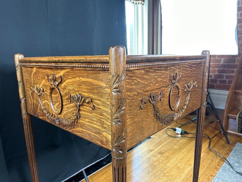 Quartersawn Carved Oak Victrola/Parlor Table Stand Horner? gallery