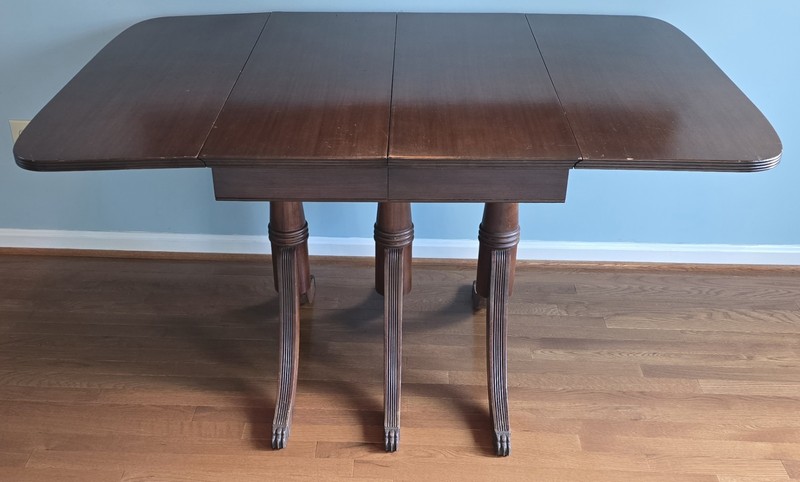 Antique Duncan Phyfe Style Triple Pedestal Mahogany Drop-Leaf Dining Table Claw
