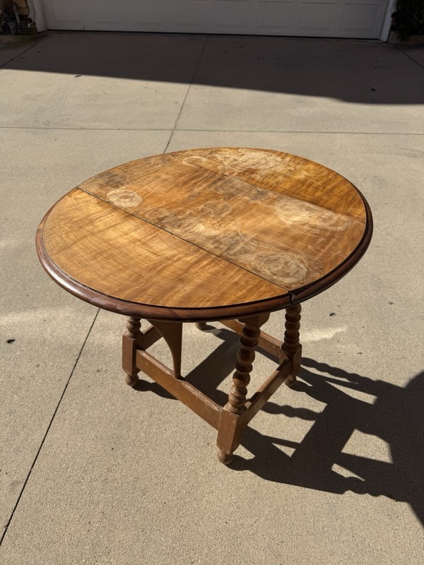 Maddox Colonial Reproduction Vintage Solid Wood Drop Leaf Side Table End Table gallery