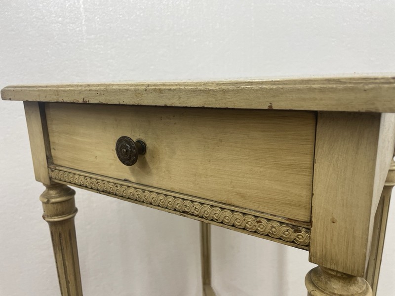 Vintage Hollywood Regency Table w Drawer and Shelf Nightstand lamp stand gallery