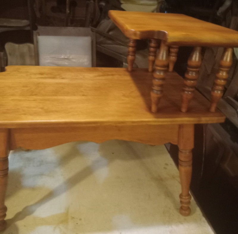 Mid Century Sprague & Carlton Step End Table / Side Table (SET-158) gallery