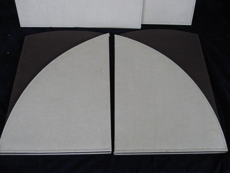 Broyhill Brasilia Round Dining Table Protector Pad gallery