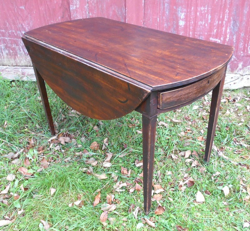 ANTIQUE HEPPLEWHITE INLAID MAHOGANY OVAL TOP DROP LEAF TABLE shipping available