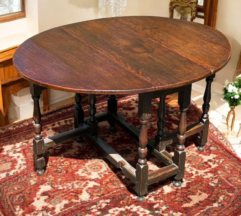 18th Century William and Mary Oak Gateleg Table — Shipping Available