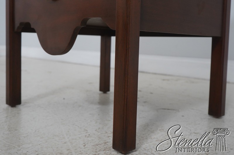F71680: KITTINGER Colonial Williamsburg WA-1030 Mahogany Commode Nightstand gallery