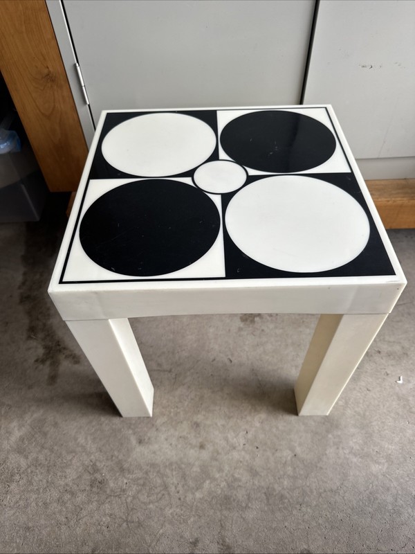 Vintage 70s Plastic Parsons? Table Black & White Design 16” X 16” X 16”