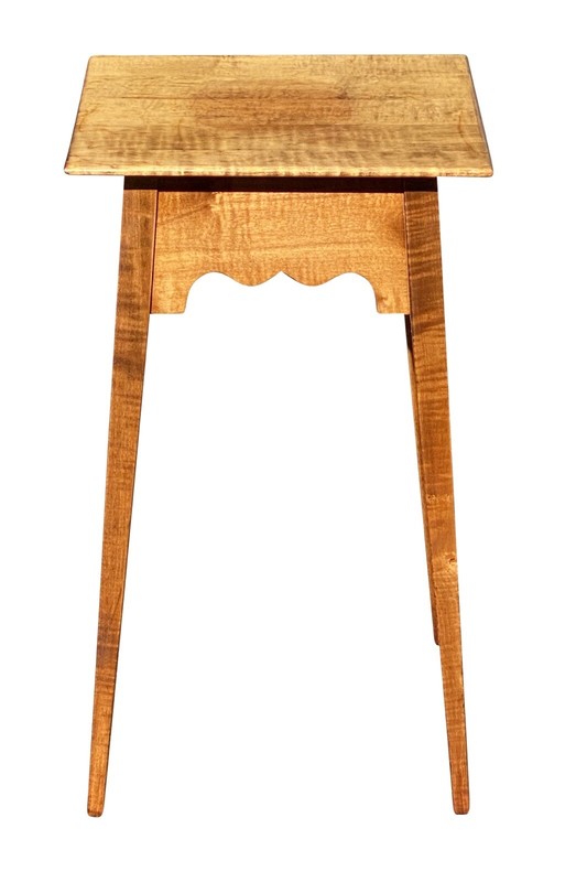 VINTAGE HEPPLEWHITE STYLE TIGER MAPLE SPLAYED LEG WORKTABLE / NIGHTSTAND gallery