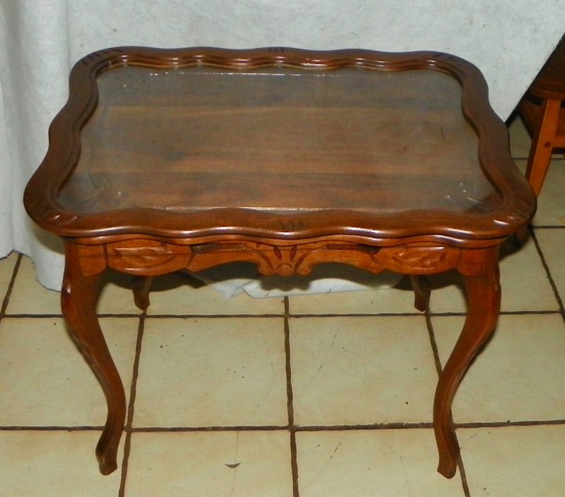 Solid Walnut Carved Coffee Table with Serving Tray (CT19)
