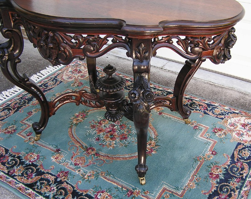 BEAUTIFUL VICTORIAN LAMINATED ROSEWOOD MEEKS CENTER TABLE gallery