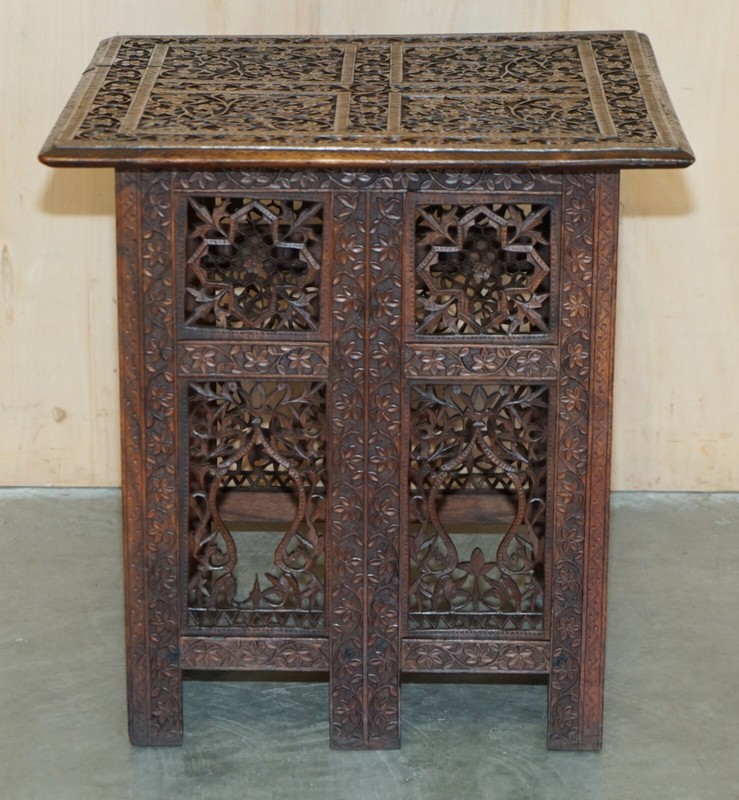 ORNATELY HAND CARVED ANGLO INDIAN BURMESE SIDE COFFEE LAMP WINE FOLDING TABLE gallery