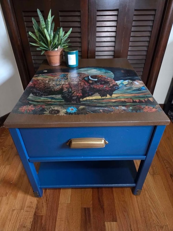 Refurnished Broyhill Premier end table. Custom painted. Decoupage bison graphic.