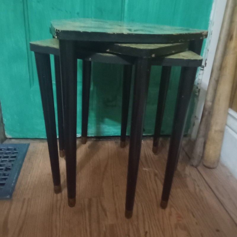 Set Of 3 Biltmore Mcm Butterfly Guitar Pick Shaped Stackable Tables gallery