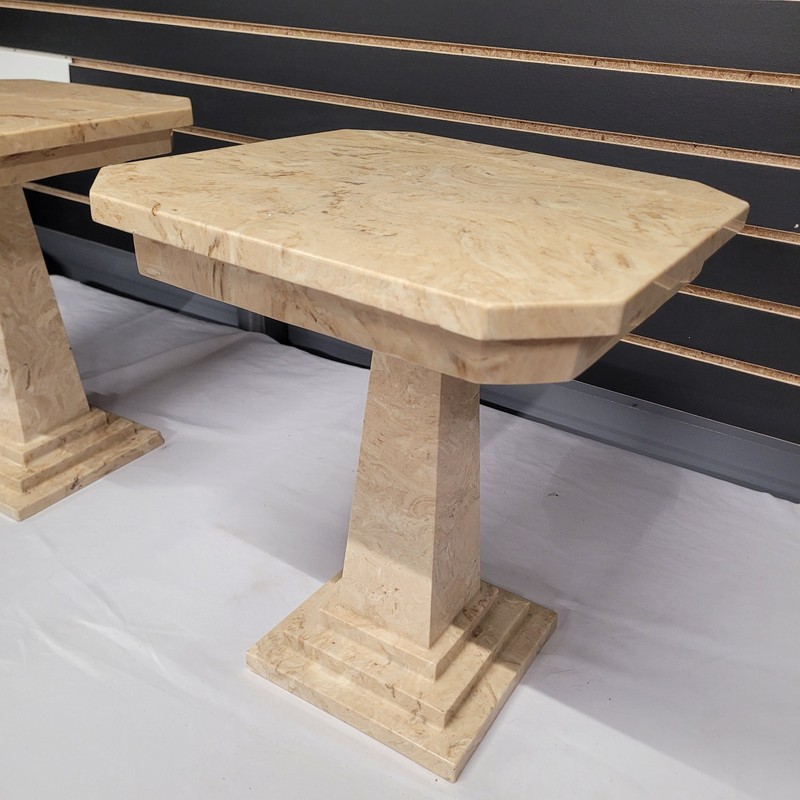 Vtg Tessellated Fossil Stone Pedestal End Tables Maitland-Smith Style 17.5″ Pair