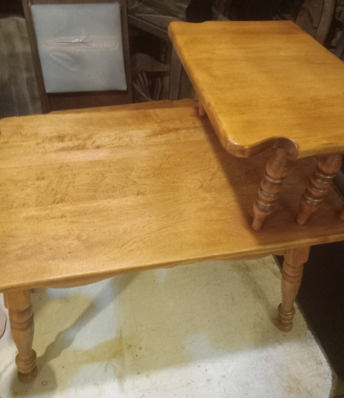 Mid Century Sprague & Carlton Step End Table / Side Table (SET-158) gallery