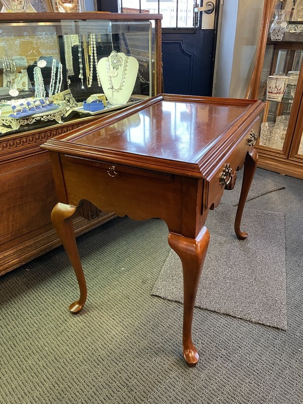 Mid 20th Century Cherry Queen Anne Style Side Glide One Drawer Tea Table gallery
