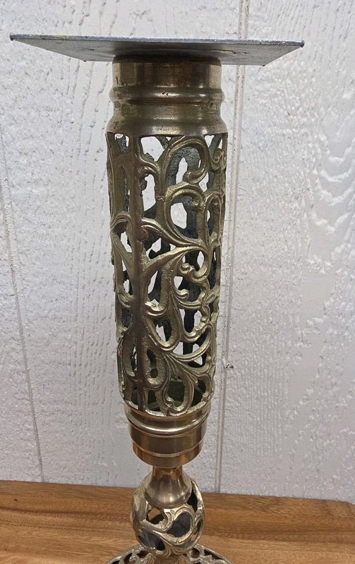 Vintage Reticulated Brass Filigree Table Base Hollywood Regency MCM 17 3/8 " gallery