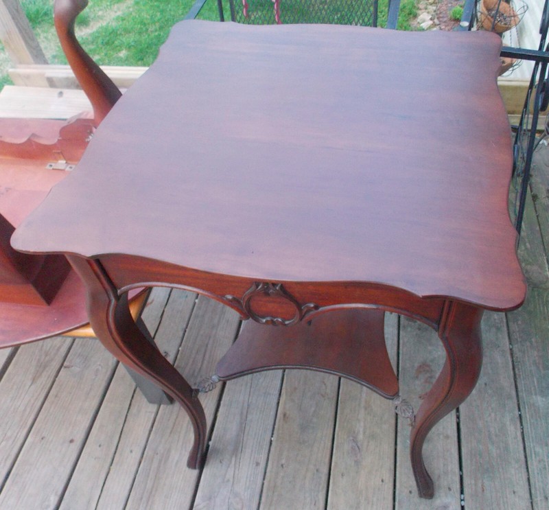 Cherry Parlor Table / Lamp Table (PRT97)