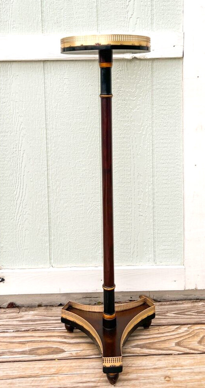 Kittinger Regency Style Mahogany Stand w/ Brass Gallery Black & Gold Accents