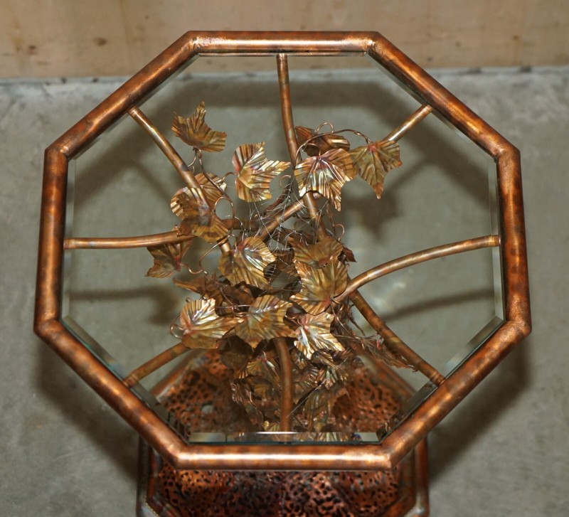 STUNNING & UNIQUE PAIR OF VINTAGE 1960'S ITALIAN COPPER FLORAL SIDE END TABLES gallery