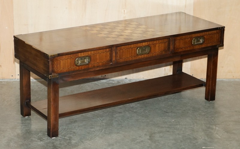 VINTAGE CHESS BOARD COFFEE TABLE WITH INTERNAL STORAGE DRAWERS FOR CHESS PIECES gallery