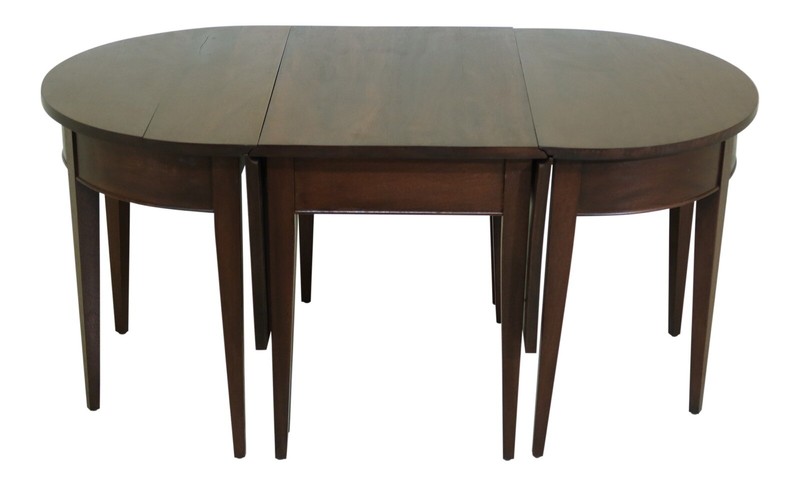 F28911EC: Miniature 3 Part Banquet Table Mahogany Coffee Table Set