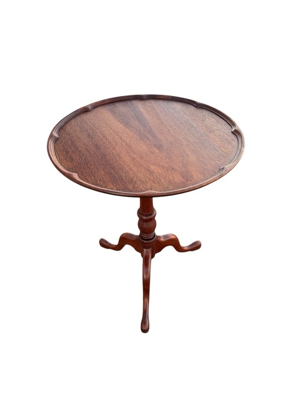 1940s Walnut Pie Crust Side Table Georgian Style Tripod Pedestal
