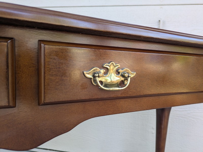 Vintage Bombay Company Queen Anne Mahogany Wood Console Sofa Table 2-Drawer M97 gallery