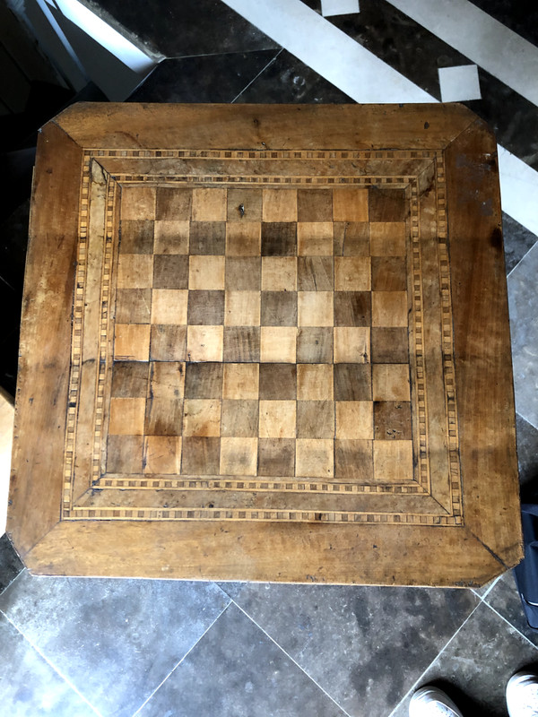 Unique antique coffee table with chessboard – Sorrentino Style – Early 1800s