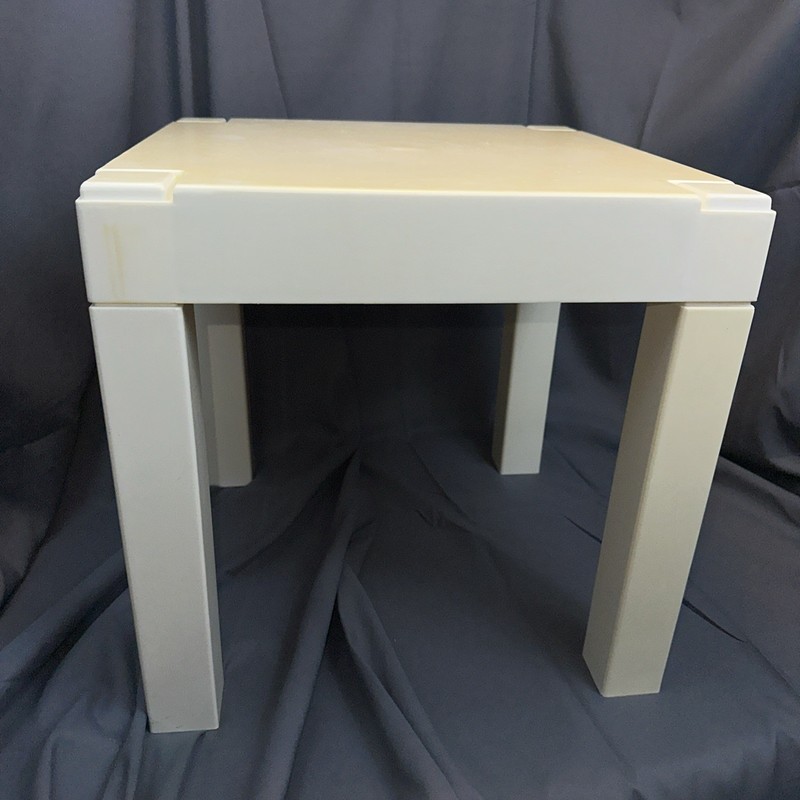1980s Cube End Side Table Removable Legs 14x14x14 ****Discolored Plastic