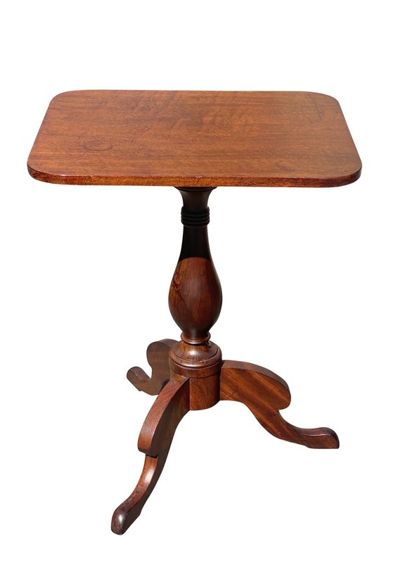 ANTIQUE FEDERAL SOUTHERN WALNUT TILT TOP TEA TABLE WITH RARE CORNUCOPIA LEGS gallery
