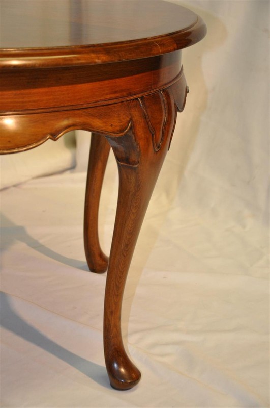 Antique Queen Ann Style Round Mahogany Coffee Table, c. 1920's gallery