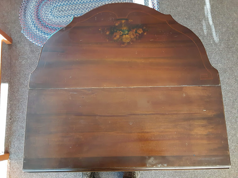 Antique Gated Leg drop leaf Table gallery