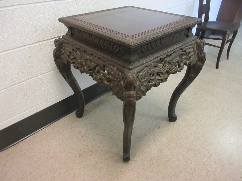 ORIENTAL TABLE STAND ORNATE ORIGINAL FINISH * TO RESTORE * Circa 1920-1940 gallery