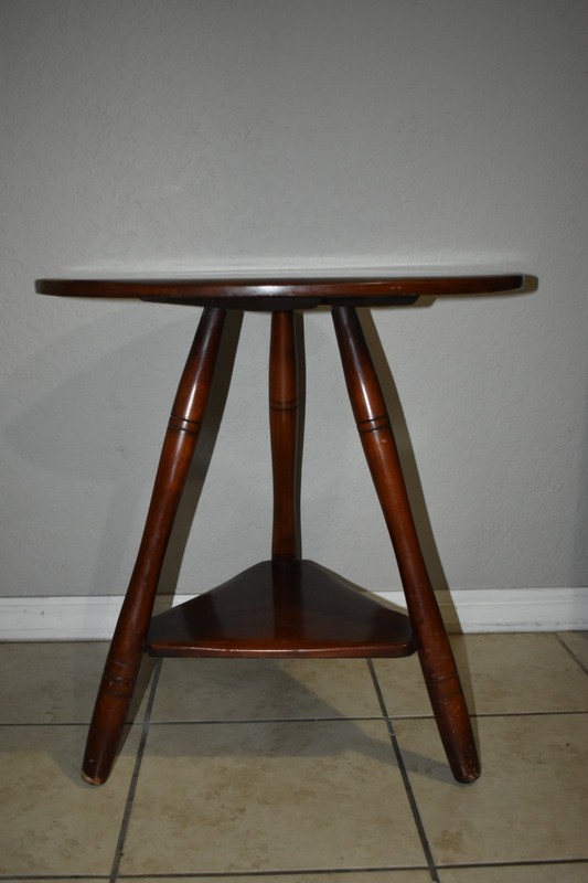 Cushman Colonial Creation Cricket Table Dark Brown Model 9245 in Great Condition gallery