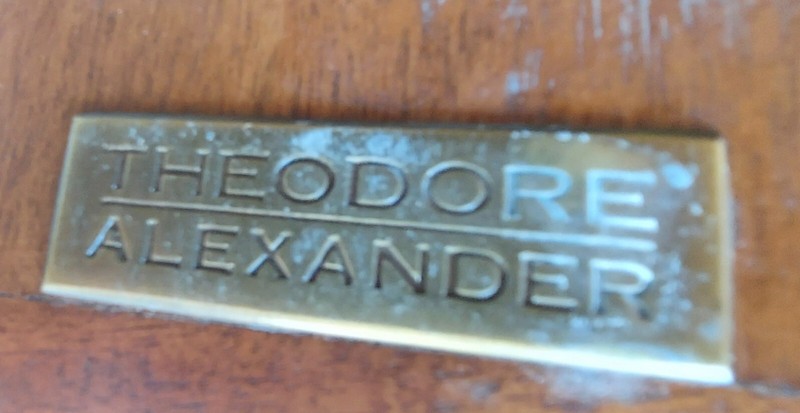 SIGNED THEODORE ALEXANDER BEAUTIFUL COFFEE TABLE WITH LEATHER PULLOUTS gallery