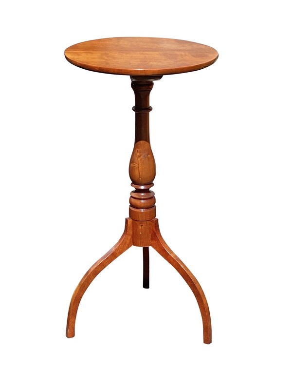 FEDERAL STYLE NEW ENGLAND CHERRY CANDLESTAND WITH RARE TRIPOD SPIDER LEGS gallery