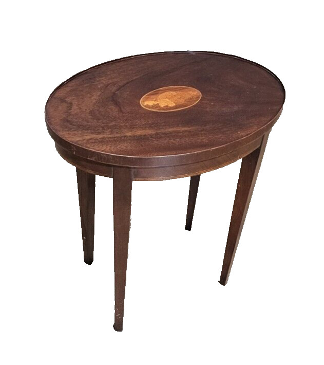 Baker Mahogany Federal Style Shell Inlay Occasional Table