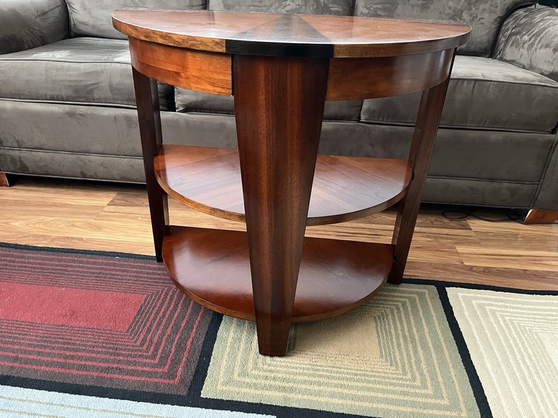 HAMMARY FURNITURE HALF MOON ENTRY WAY TABLE. Beautiful Original Gloss.