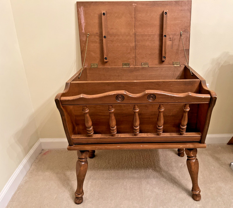 Vintage Rustic Country Colonial Maple Wood Dough Box End Table Lift Top Lid gallery