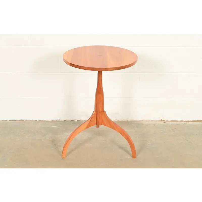 Harden Furniture Arts & Crafts Shaker Cherry Wood Pedestal Occasional Side Table