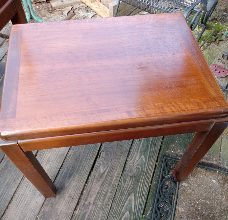 Mid Century Lane Walnut End Table / Side Table (LA49)
