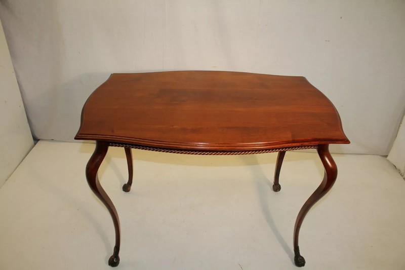 French Victorian Solid Walnut Center Table with Ormolu, 19th Century
