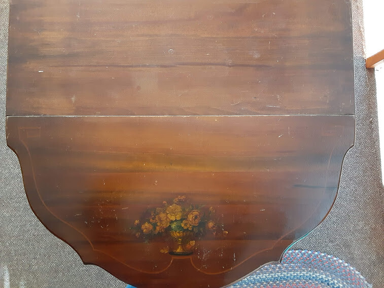 Antique Gated Leg drop leaf Table gallery