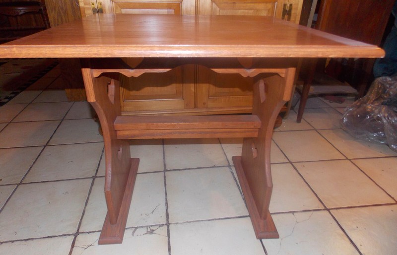 Solid Oak Mid Century Side Table / End Table (ET92)