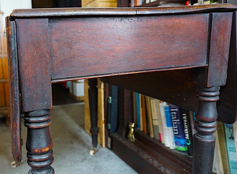 Handmade Edwardian Sutherland Table, 1901, cm. 102 x 91 (open), cm. 46 x 91.... gallery