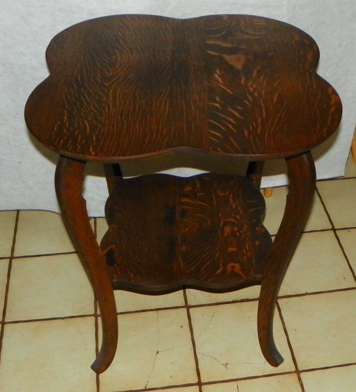 Solid Quartersawn Oak Four Leaf Clover Center Table / Parlor Table (PRT7) gallery