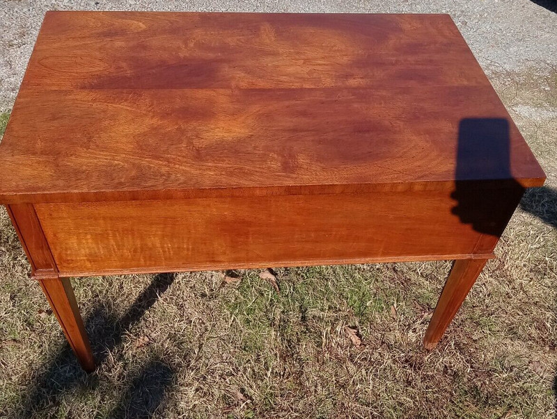 Mid Century Mahogany Hepplewhite End Table by Imperial (ET167) gallery