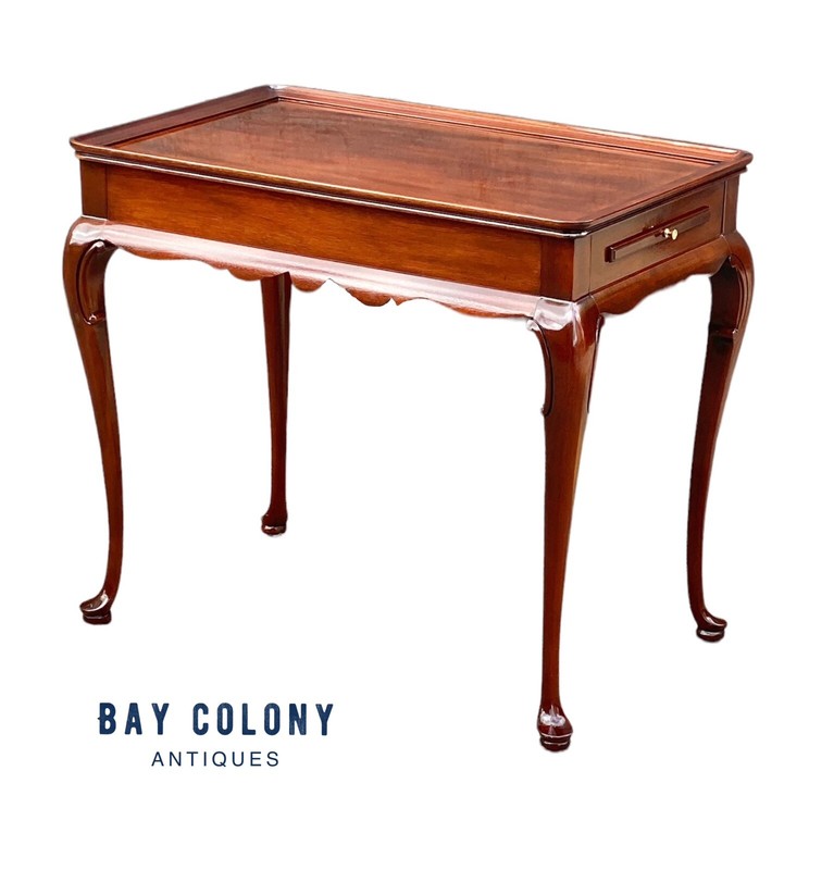 EXCEPTIONAL QUEEN ANNE STYLE MAHOGANY TRAY TOP TEA TABLE BY COUNCILL CRAFTSMEN gallery