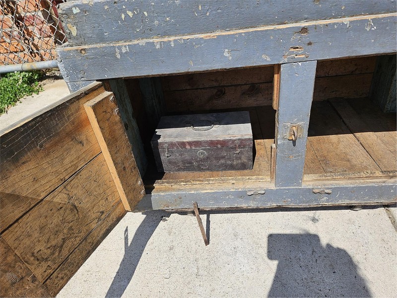 VINTAGE CARPENTER 35.5" Wide X 24" Deep WOOD STORAGE TRUNK with TOOLS FREE SHIP gallery
