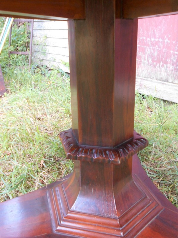 VINTAGE MID CENTURY ROSEWOOD REGENCY OCTAGONAL CENTER TABLE gallery